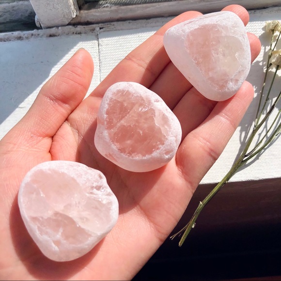 Jewelry - Rose Quartz Emma Egg (Seer Stone)